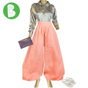 VINTAGE 1980'S LADY SHAPELY SILVER & PEACH PAISLEY PRINT SATIN BLOUSE (26W)